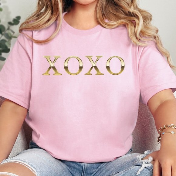 Light Pink XOXO T-Shirt - Picture 2 of 4